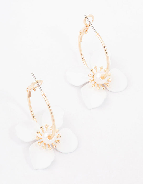 Gold Warped Hoop Pearl Drop Earrings - Lovisa
